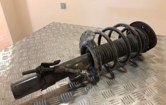 Ford Mondeo Mk III Front shock absorber with coil spring