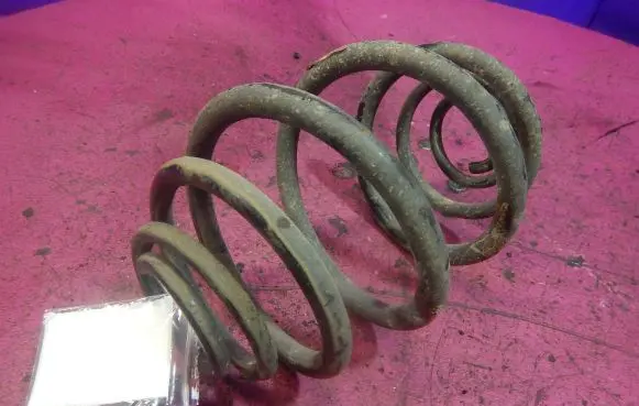 Opel Astra F Rear coil spring