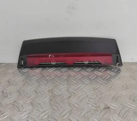 Audi A8 S8 D4 4H Third/center stoplight 4H0945097A 45502 4H0945097