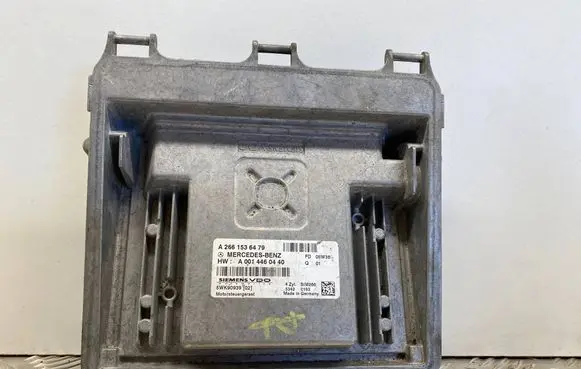 Mercedes-Benz A W169 Engine control unit/module A2661536479 A0014460440 5WK90939