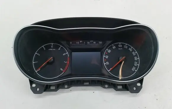 Opel Zafira C Speedometer (instrument cluster) 39129410