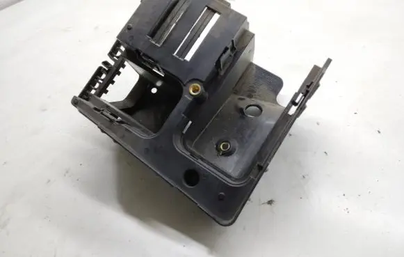 Volkswagen Tiguan Fuse box cover 1K0907361B