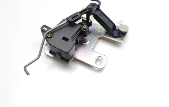 Volkswagen Touareg I Tailgate boot lock/latch motor 7L6827425