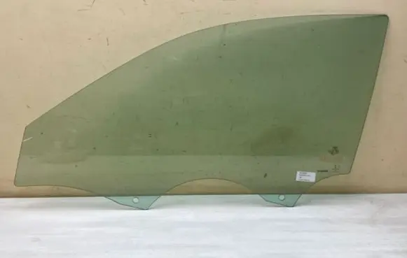 Audi Q2 - Front door window glass four-door 81A845201