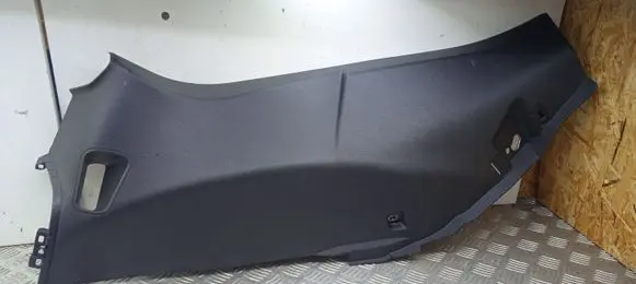 Maserati Levante (C) pillar trim 670040380