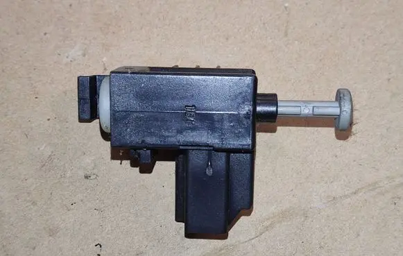Volvo V60 Brake pedal sensor switch 6G9T11A152AA