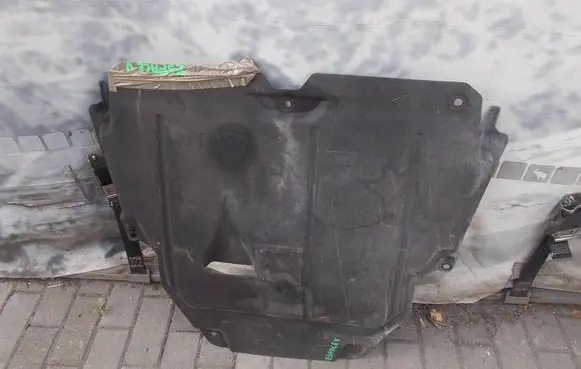 Renault Espace V (RFC) Engine splash shield/under tray