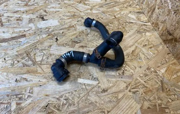 Mercedes-Benz GLC X253 C253 Engine coolant pipe/hose A2535018382