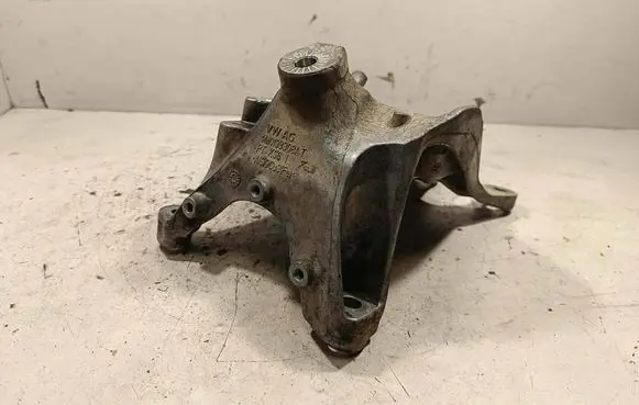 Audi Q7 4M Engine mounting bracket 4M0199308AT