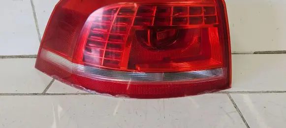 Volkswagen PASSAT B7 Rear/tail lights 179816