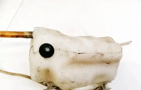Mercedes-Benz E W211 Windshield washer fluid reservoir/tank 2118602160
