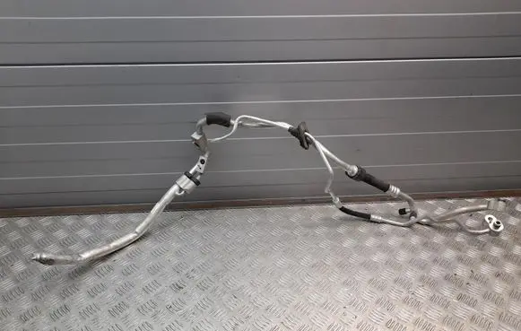 Audi A8 S8 D4 4H Air conditioning (A/C) pipe/hose 4H0260712G 4H0260713N