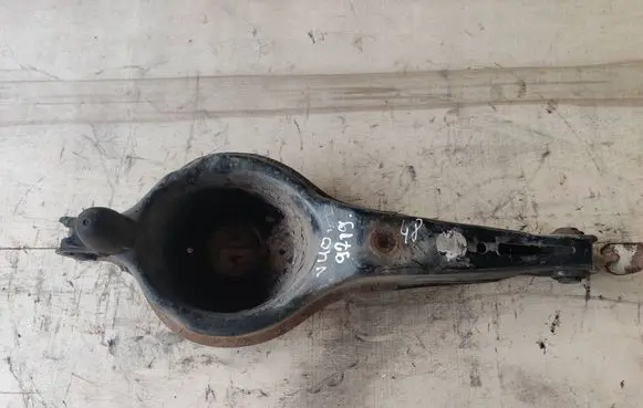 Rear upper control arm/wishbone