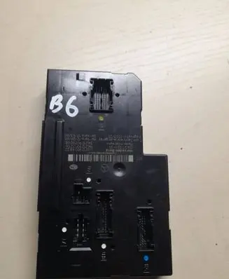 Mercedes-Benz E W212 Fuse module 2129009822 5DK01102335 2129017206