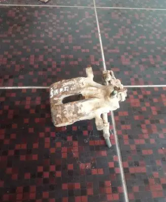 Seat Alhambra (Mk1) Rear brake caliper