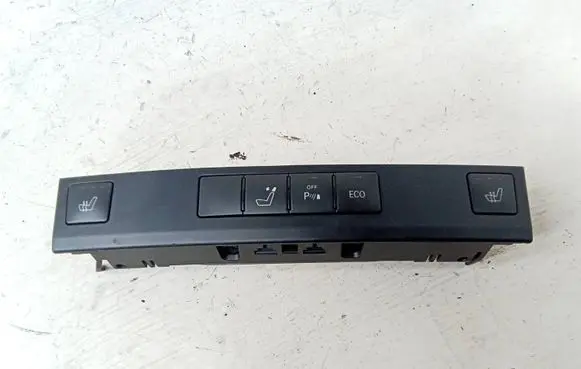 Mercedes-Benz E W212 Seat heating switch A2128209710 33913101 0904050918