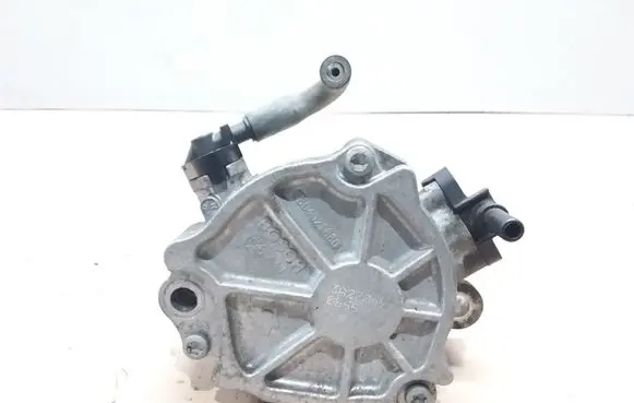 Ford Focus Vacuum pump 9804021880
