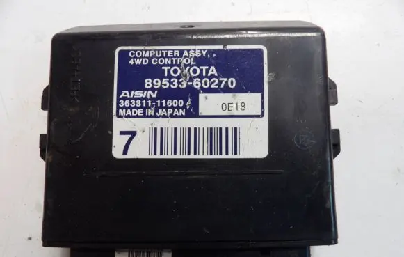 Toyota Land Cruiser (J150) Torque split ecu control unit/module 8953360270 36381111600