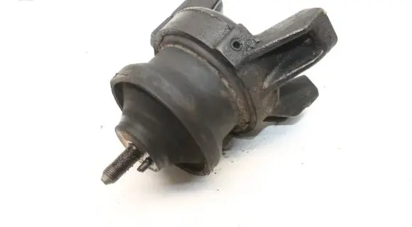 Hyundai Santa Fe Engine mount bracket 219322B000