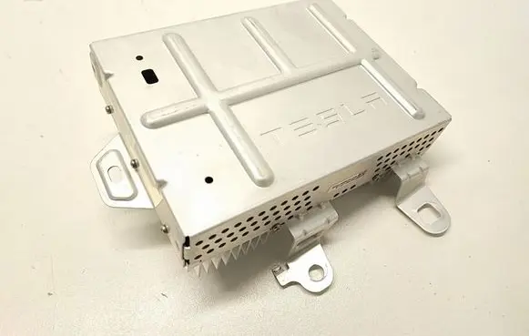 Tesla Model Y Sound amplifier 1507152-01-B