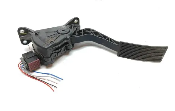 Nissan Navara D23 Accelerator throttle pedal 180024KJ0A 6PV93390113