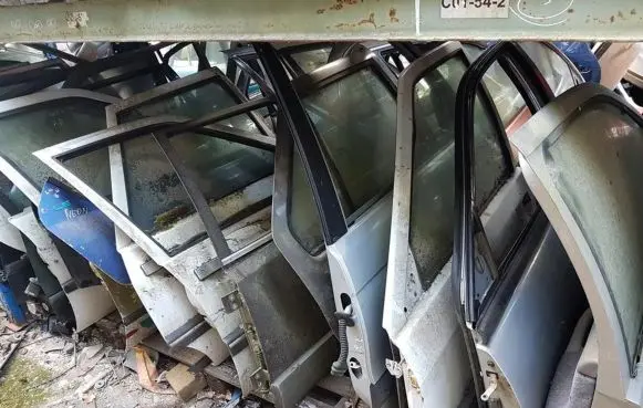 Renault 25 Rear door rudos