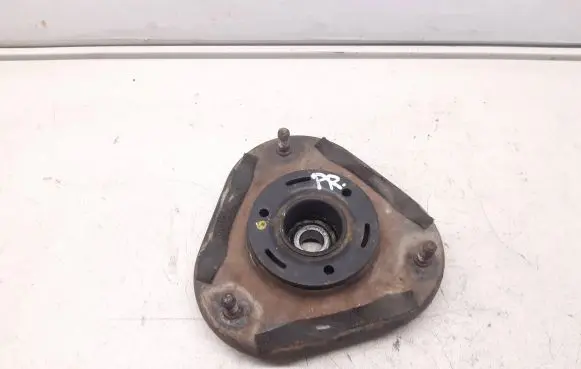 Toyota Avensis T250 Front upper strut mount 