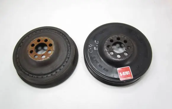Audi A6 S6 C4 4A Crankshaft pulley 078105255D