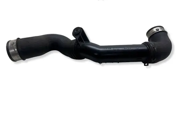 Volkswagen PASSAT B6 Intercooler hose/pipe 3C0145770B