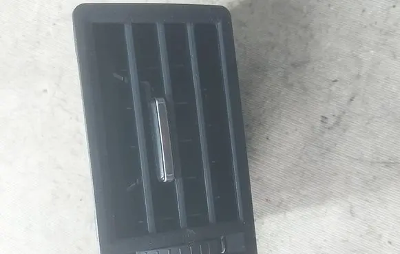Ford Kuga I Dashboard side air vent grill/cover trim 3M51R018B08