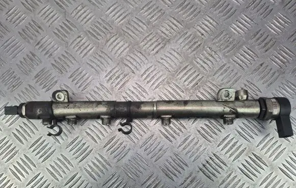 Mercedes-Benz Vito Viano W639 Fuel main line pipe A6460701895 A6420780149 0445214161