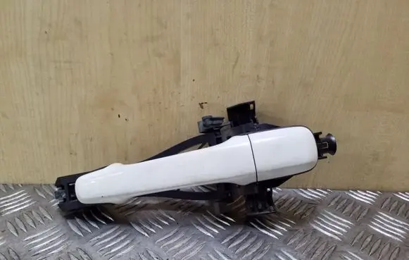 Volvo XC70 Rear door exterior handle