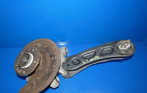 Mercedes-Benz A W176 Stub axle 