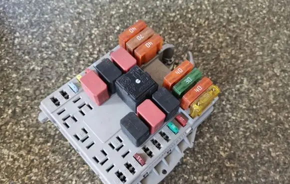 Fiat Doblo Fuse module 51763770
