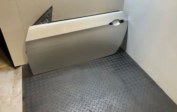 Door (2 Door Coupe)