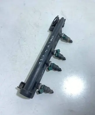 Volkswagen Golf IV Fuel injectors set 06A133317A 037906031AA