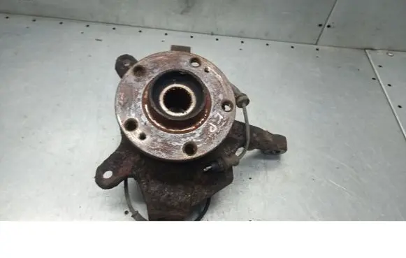 Renault Laguna II Front wheel hub spindle knuckle