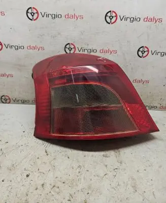 Toyota Yaris Rear/tail lights