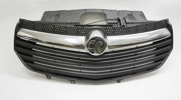 Opel Vivaro Front bumper upper radiator grill