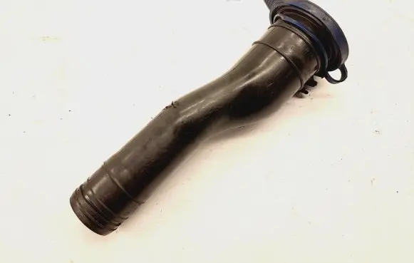 Volvo S70 V70 V70 XC Window washer liquid tank fill tube 9178737