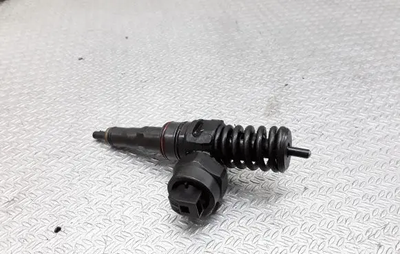 Ford Galaxy Fuel injector 038130073AC