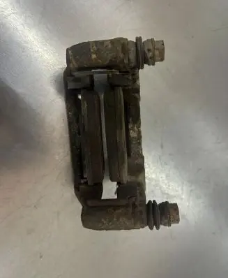 Volvo V70 Rear brake pad spring 