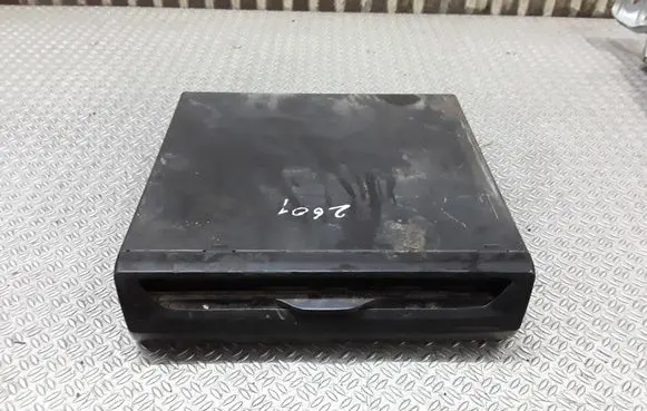 Mitsubishi Pajero Navigation unit CD/DVD player 