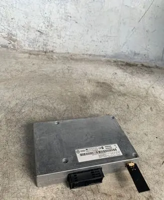 Audi A4 S4 B7 8E 8H Bluetooth control unit module 8p0862335q