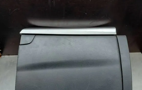 Glove box set
