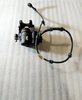 Chrysler Pacifica Rear brake caliper Z92548588