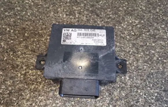 Volkswagen PASSAT B7 Power management control unit 3AA919041