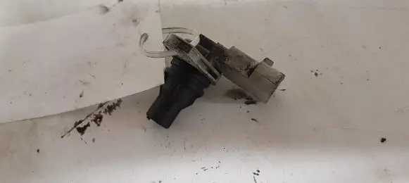 Camshaft position sensor