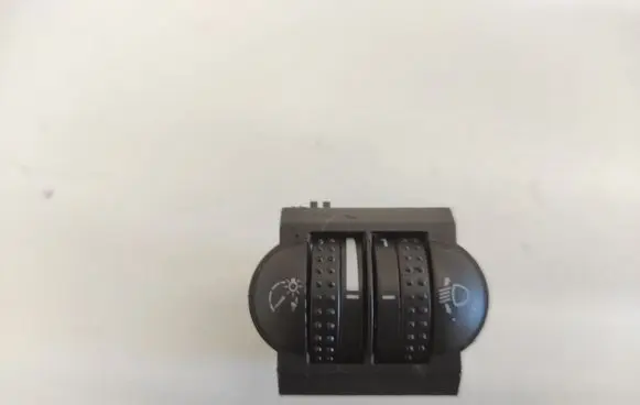 Volkswagen Touareg I Headlight level height control switch 7L6941333