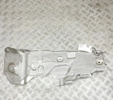 BMW X7 G07 Heat shield in engine bay 7424921